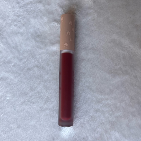 Kylie Cosmetics Matte Liquid Lipstick - Picture 4 of 6